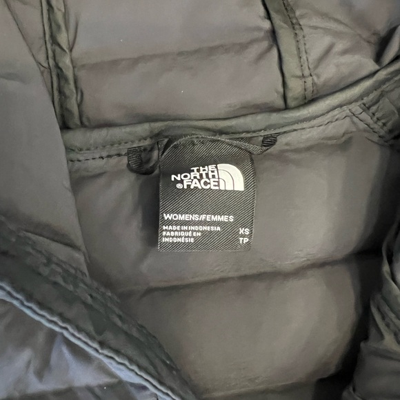North Face women’s Aconcagua 3 jacket - Picture 2 of 2